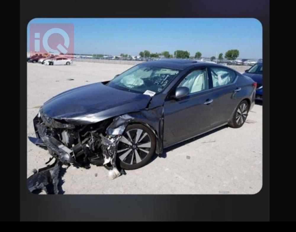 نيسان ألتيما